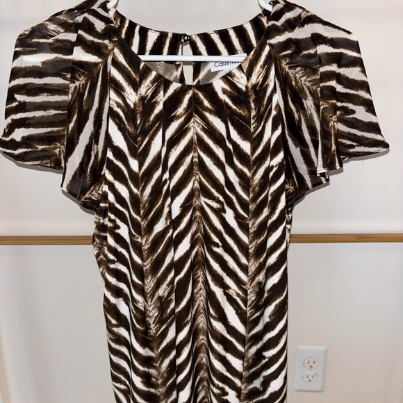 Calvin Klein Tops - Calvin Klein Zebra Print Flowy Shirt